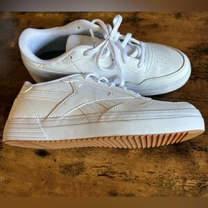 Reebok Club C. Size 9